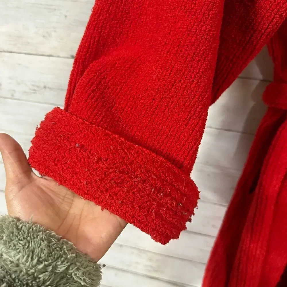 Victoria’s Secret Red Snowflake Cozy Robe Size M/L - Picture 4 of 5
